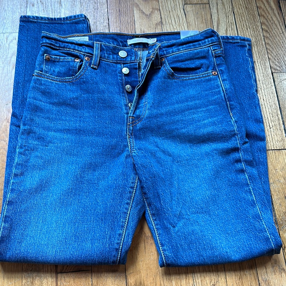Levi’s wedgie jean